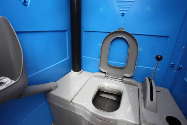 Best Portable restroom trailer rental  in Shoreview, MN